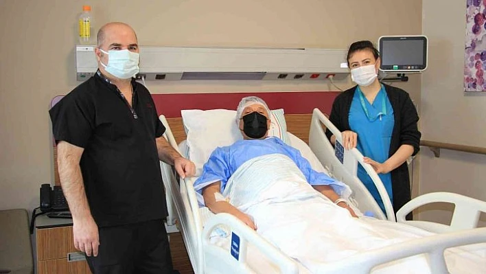 Kalp ve Damar Cerrahisi Uzmanı Op. Dr. Şenol: 'Türkiye'nin ve dünyanın dört bir yanından hastalarımız var'