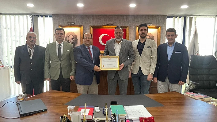 Kovancılar Belediyesi'ne 'Sağlığı Geliştiren Belediye' unvanı