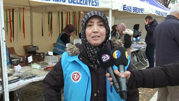 Kuran Kursu Öğrencilerinden Gazze için kermes