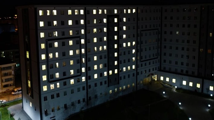 Öğrenciler  'Barış' yazarak Mehmetçiğe destek verdi