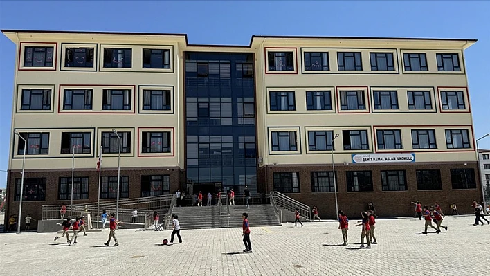 Öğrenciler ders başı yapacak