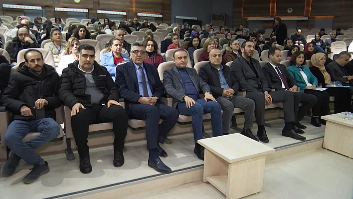 Öğretmen Akademisi eğitimleri devam ediyor