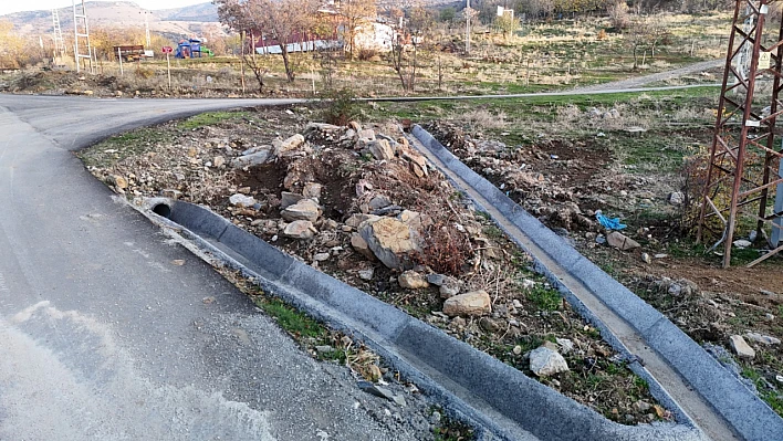 Palu'nun Güllüce ve Keklikdere köylerinde sulama kanalı çalışmaları