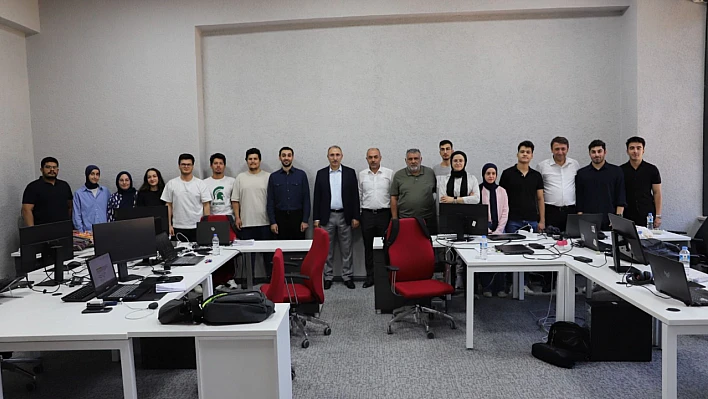 Rektör Prof. Dr. Fahrettin Göktaş'tan Prof. Dr. Yasemin Açık Ar-Ge Merkezine ziyaret