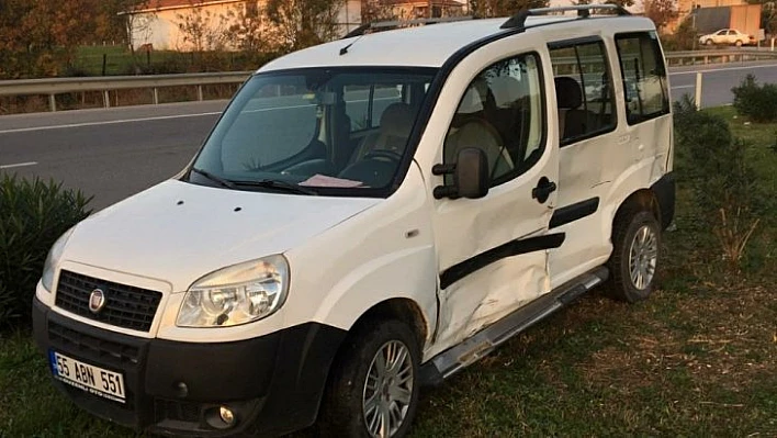 Samsun'da kamyonetle otomobil çarpıştı: 6 yaralı