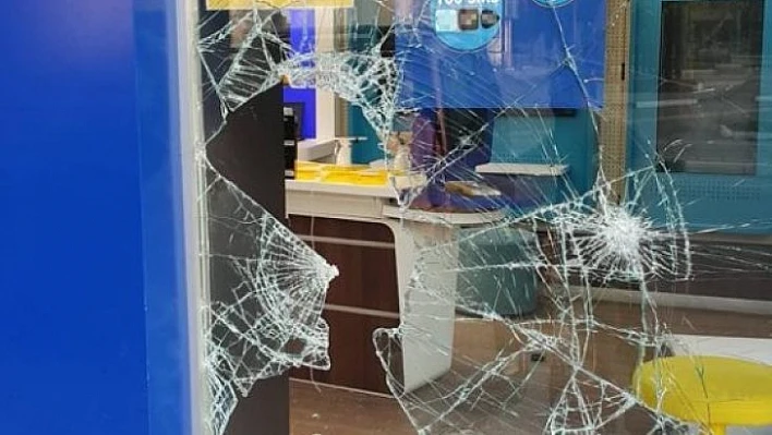 Tek taşla soygun kamerada