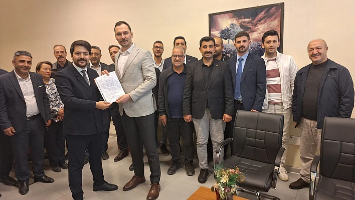 Türk Büro-Sen Elazığ Şube Başkanı Tarkan Ömer Bankur'a mazbata töreni