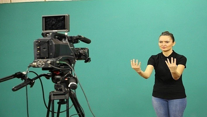 Türk İşaret Dili Kitabı Hazırlanıyor