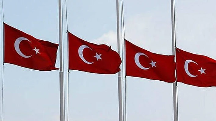 Türkiye'de 7 gün Milli Yas ilan edildi