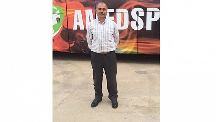Üvey babasını 6 el ateş ederek öldürdü