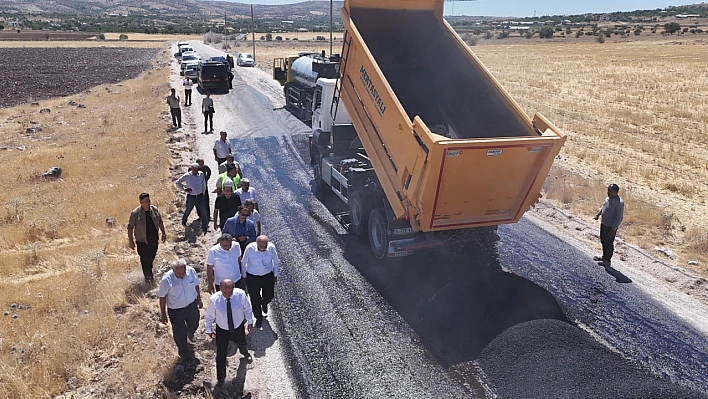 Vali Hatipoğlu, yol yapım çalışmalarını inceledi