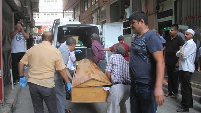 Yaşadığı otel odasında öldü