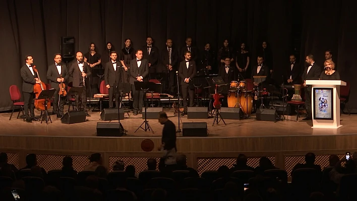 'Yeşilçam Konseri' şarkıları seslendirildi