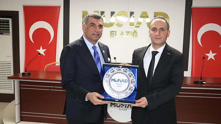 Dost Meclisi'nin konuğu Milletvekili Erol oldu