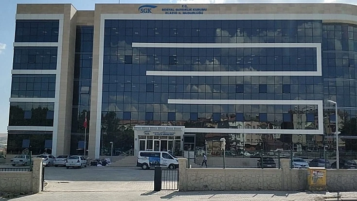 Hollanda ve Türkiye vatandaşlarına yönelik danışma günleri Elazığ'da