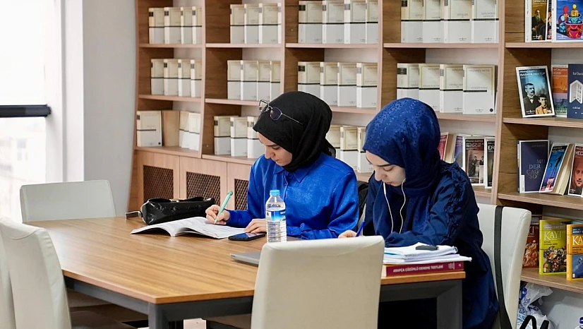 Elazığ Belediyesi bünyesinde hizmet veren kütüphaneler yoğun ilgi görüyor