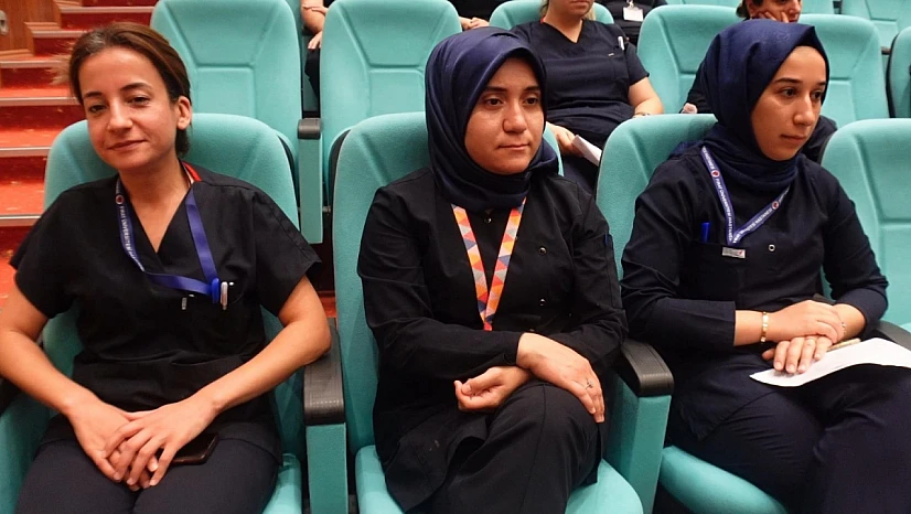 FÜ Hastanesi'nde 'Enfeksiyon Kontrolü ve Kişisel Koruyucu Ekipman' eğitimi