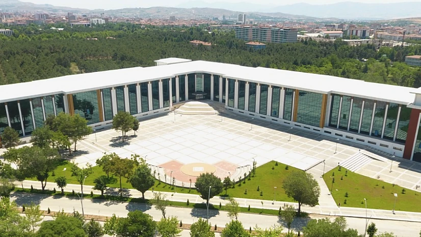 FÜ, TÜBİTAK Projelerinde Türkiye'de ilk 3'e girdi