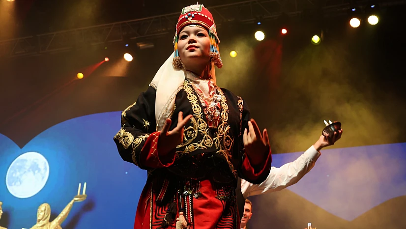 Hazar Şiir Akşamları Finalinde 'Türk Dünyası Toplulukları' sahne aldı