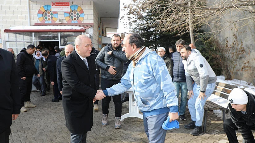 Vali Hatipoğlu Karakoçan'da temaslarda bulundu