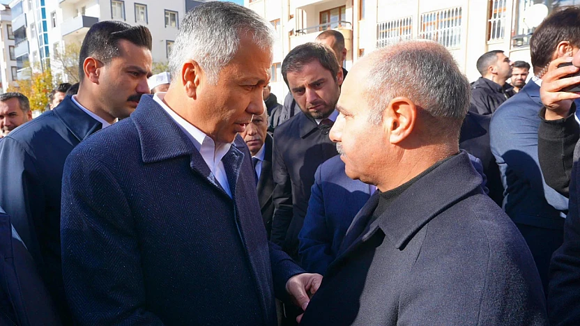 Bakan Yardımcısı Aktaş'ın annesi son yolculuğuna uğurlandı