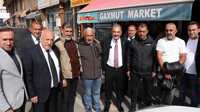Başkan Alan'a Karakoçan'da yoğun ilgi ve görkemli karşılama