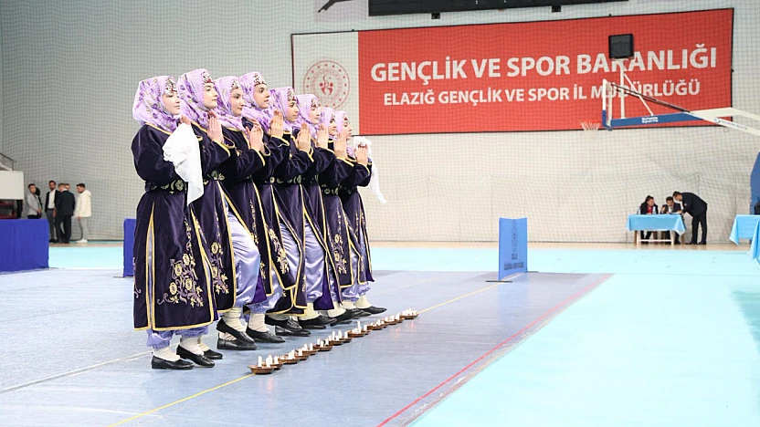 Elazığ'da geleneksel ezgilerle büyük rekabet