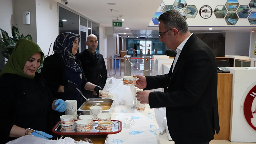 Elazığ'da karla mücadelede büyük başarı: Hafta sonu 530 köy yolu ulaşıma açıldı