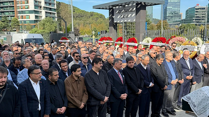 İbrahim Taşel'in Annesi Akide Taşel toprağa verildi