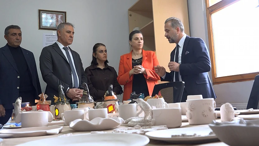 KADEM'den kadına yönelik şiddete karşı uluslararası mücadele günü etkinliği