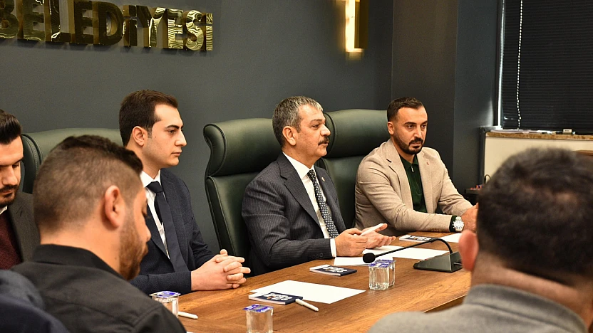 Milletvekili Keleş, Elazığ Belediyesi Gençlik Meclisi üyeleriyle buluştu