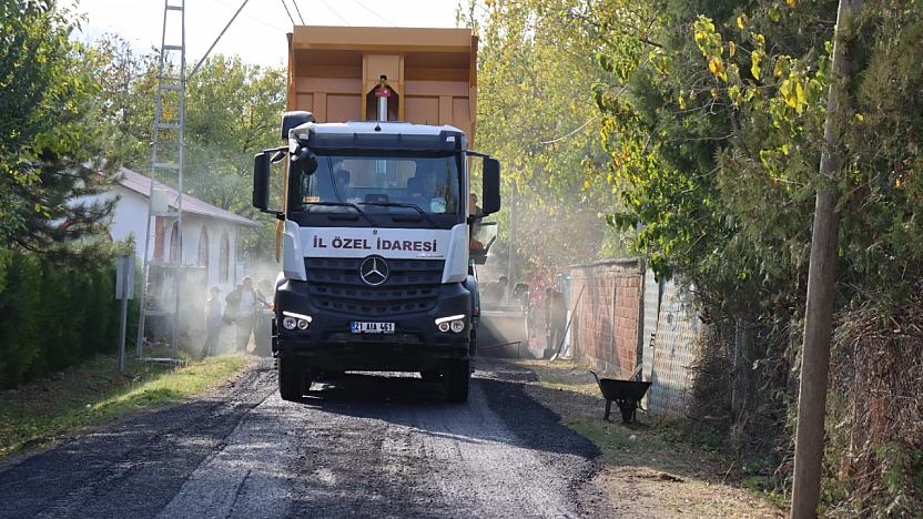 Muratbağı Köyü'nde BSK asfalt çalışması