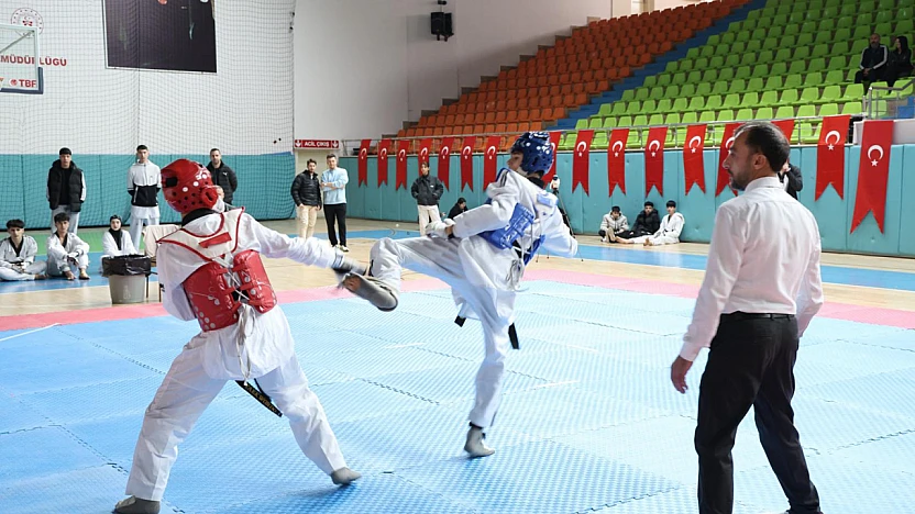 Taekwondo il birinciliğinde kıyasıya rekabet