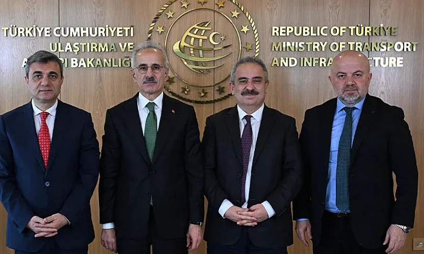 Bakan Uraloğlu: Pertek Köprüsü hakkında açıklamalarda bulundu