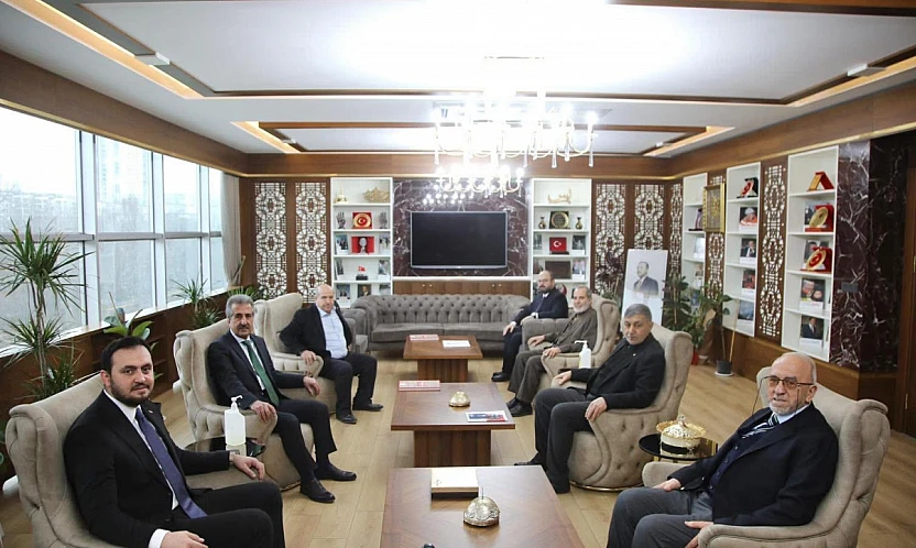 Başkan Dumandağ'dan, Başkan Selmanoğlu'na hayırlı olsun ziyareti