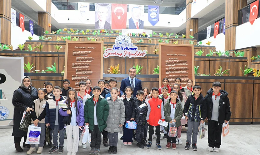 Başkan Şerifoğulları, 6. Kitap Fuarı'nı ziyaret etti