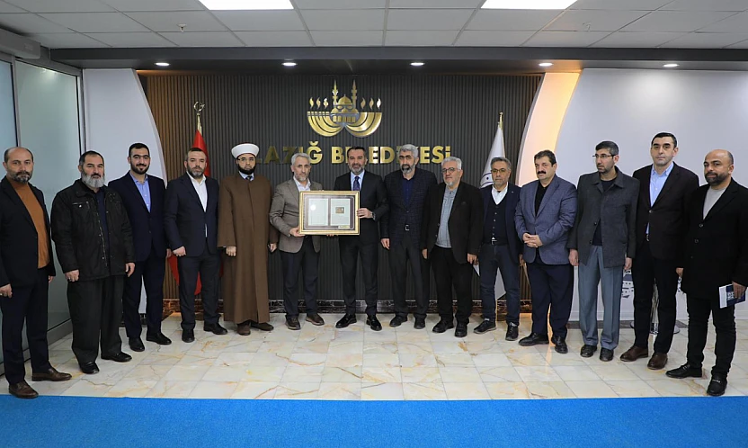 Başkan Şerifoğulları'ndan, 'Elazığ İle Han Yunus' arasına gönül köprüsü