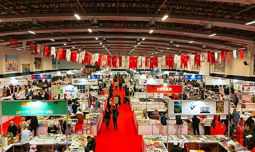 Elazığ Belediyesi 6. Kitap Fuarı son gününde ziyaretçilerini ağırladı