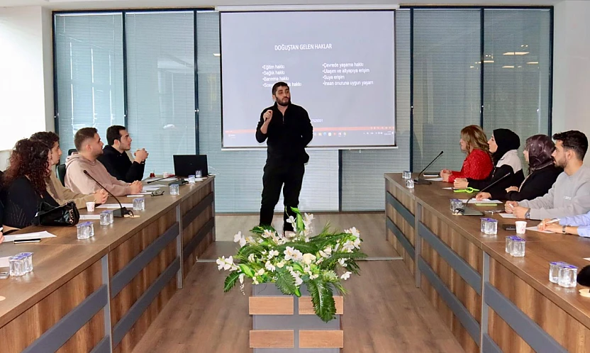 Elazığ Belediyesi Gençlik Meclisi'nden proje yazma eğitim programı