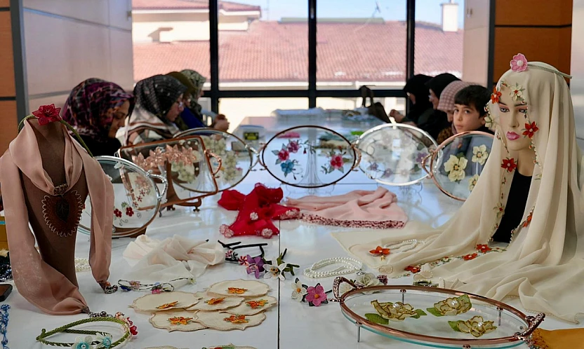 Elazığ Belediyesi 'Kadın El Emeği ve Kültürel Miras' kursları devam ediyor