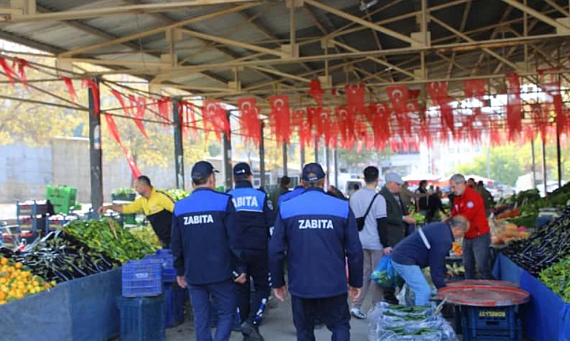 Elazığ Belediyesi zabıta ekiplerinden pazar yerlerine denetim