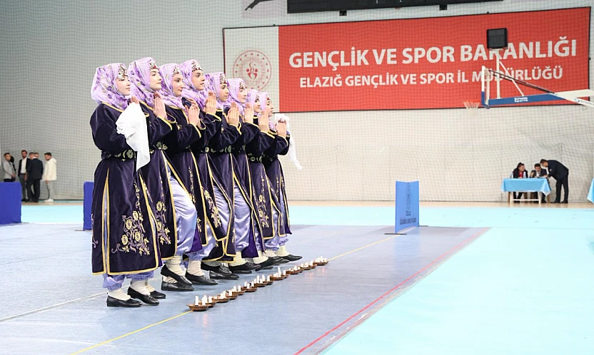 Elazığ'da geleneksel ezgilerle büyük rekabet