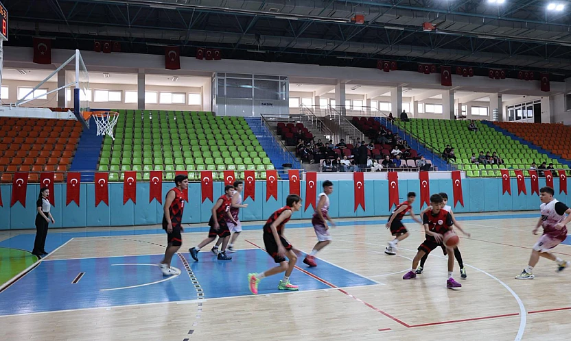 Elazığ'da yerel lig heyecanı başladı