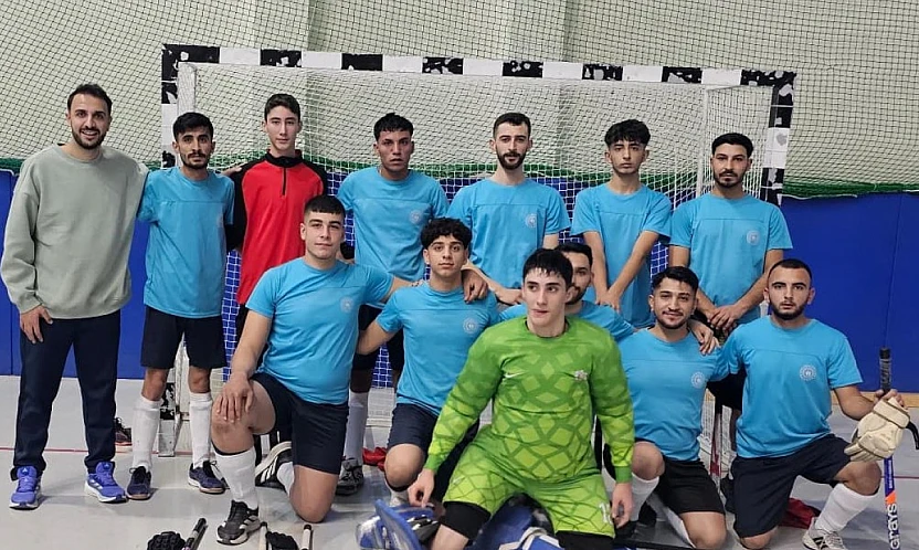 Elazığ hokeyde yarı finale adını yazdırdı