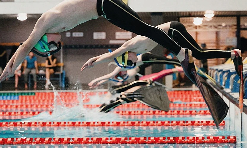 Elazığ Paletli Yüzme Yarışlarında dünya 3.'sü oldu