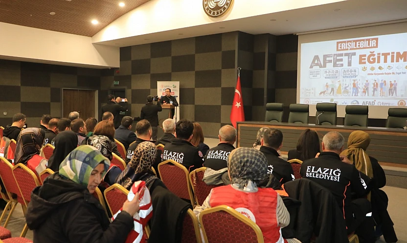 Erişilebilir afet eğitimi projesinin söyleşi ve sertifika programı yapıldı