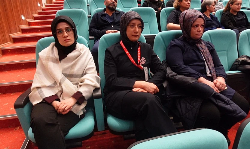 Fırat Üniversitesi Hastanesi'nde Dünya Kanser Günü farkındalık etkinliği