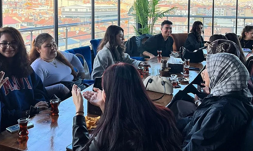 FÜ Edebiyat Topluluğu, şiir ve edebiyat üzerine bir araya geldi