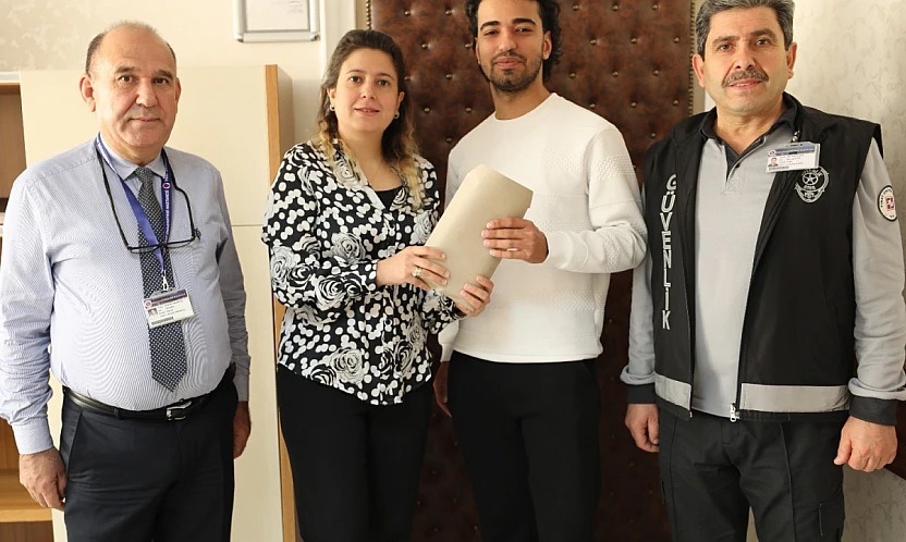 FÜ Hastanesi'nde örnek davranış: Bulduğu parayı yetkililere teslim etti