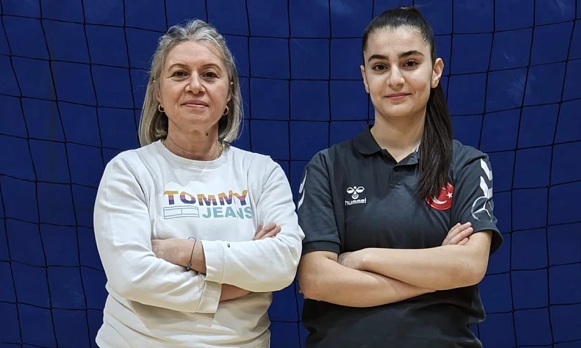 Gençlik ve Spor Kulübü Sporcusu Ecrin Kehya U16 Milli Takım kampında